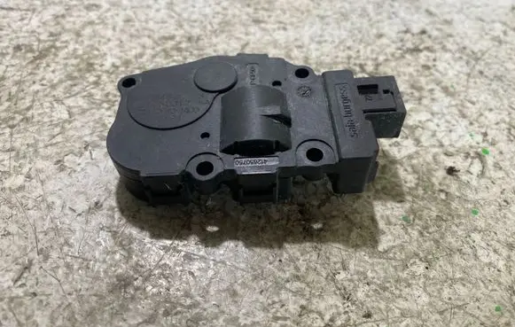 Mini One - Cooper F56 F55 Air flap motor/actuator EFB432 21052017