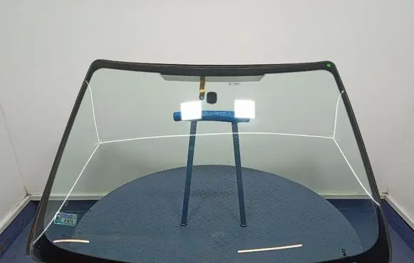 Ford Focus C-MAX Front windscreen/windshield window 