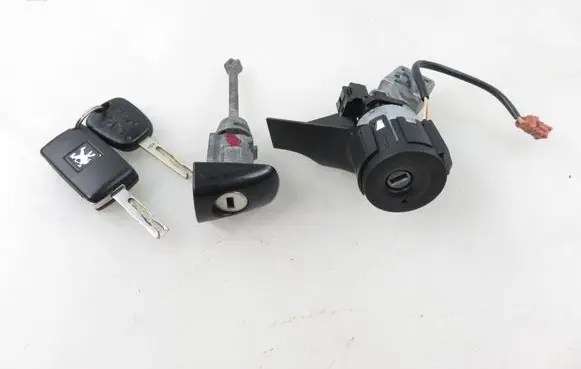 Peugeot 207 Ignition lock 9663123280 36410600