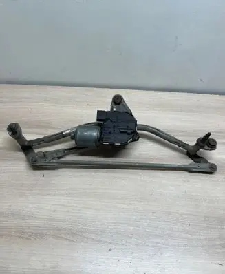 Front wiper linkage and motor