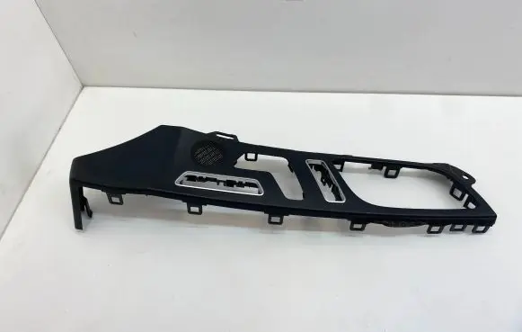 Front door card panel trim