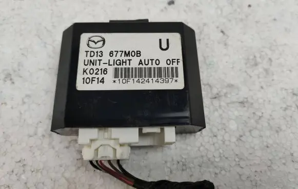 Mazda CX-9 Light module LCM TD13677MOB