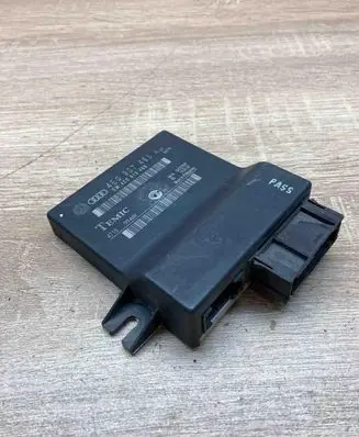 Audi A8 S8 D3 4E Gateway control module 4E0907468A 4E0910468