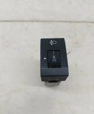 KIA Sorento Headlight level height control switch 751U00080 211000245
