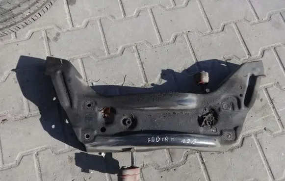 Skoda Fabia Mk2 (5J) Front axle beam 