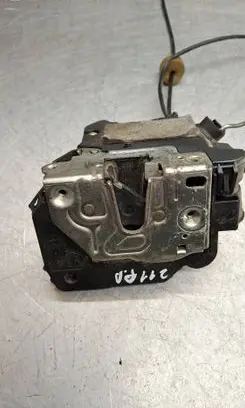Mercedes-Benz E W211 Front door lock 2117200635