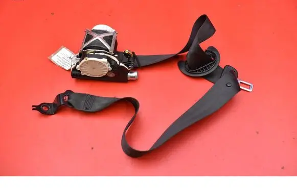 Volkswagen Cross Polo Front seatbelt 6R4857706