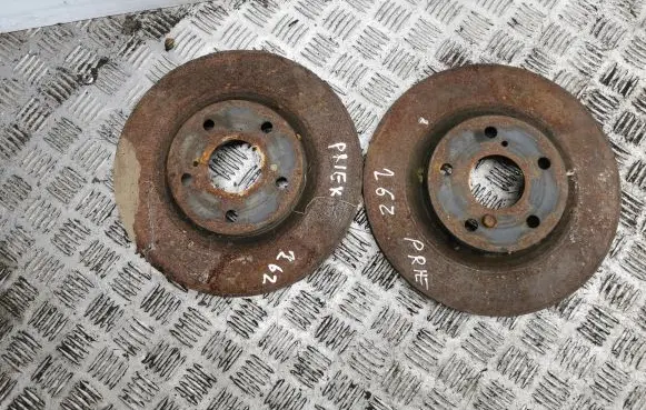 Toyota RAV 4 (XA40) Front brake disc