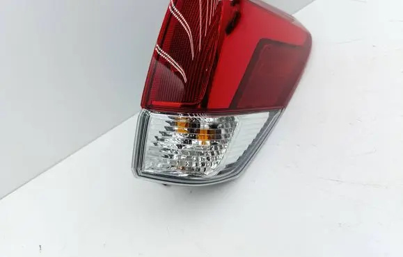 Subaru Forester SK Rear/tail lights 84201SJ020 84953SJ000