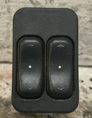 Opel Zafira A Electric window control switch