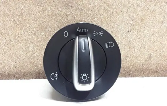 Volkswagen PASSAT B7 Light switch 3C8941431