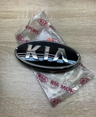 KIA Ceed Manufacturer badge logo/emblem 863203E500