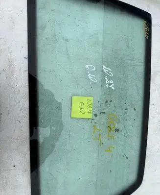 Volkswagen Golf IV Rear door window glass 43R001057