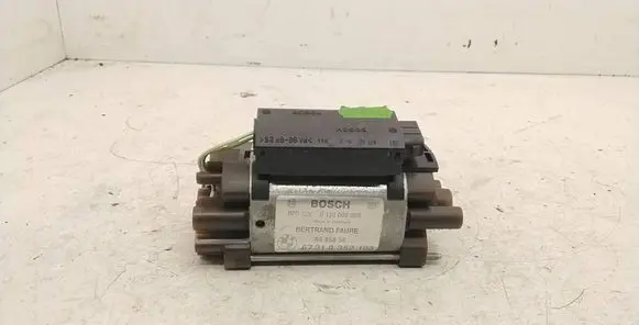 BMW 5 E39 Seat adjustment motor 67318352193 0130008089 6385856