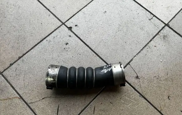 BMW 5 GT F07 Intercooler hose/pipe 7800144