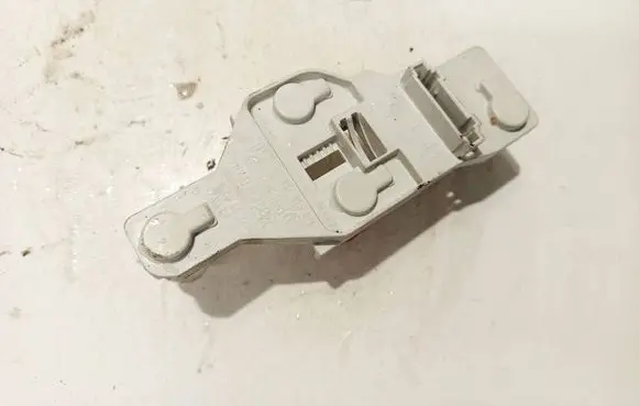 Skoda Octavia Mk2 (1Z) Tail light bulb cover holder 1z9945258