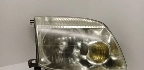 Nissan X-Trail T30 Headlight/headlamp