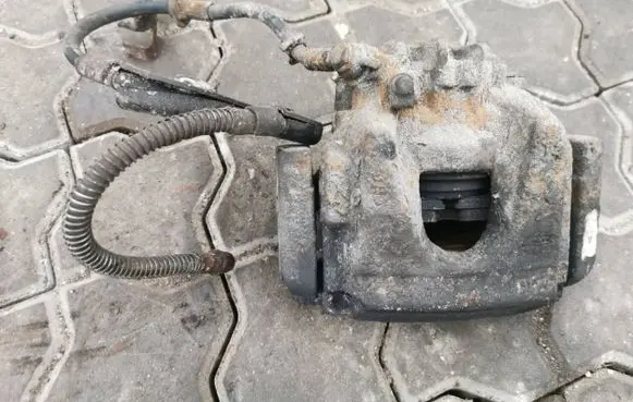 Citroen C5 Front brake caliper 360107641