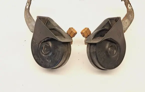 Volvo V50 Horn signal 0055306