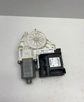 Audi A3 S3 A3 Sportback 8P Front door window regulator with motor 8P0959801H S006060013C