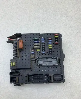Volvo S60 Fuse module 30728512 06W116 28017881