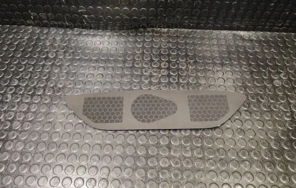 Volkswagen Touareg II Dash center speaker trim cover 7P6819153