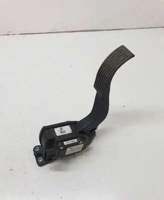 Hyundai Santa Fe Accelerator throttle pedal 327262B900 CGQ0036A2B900