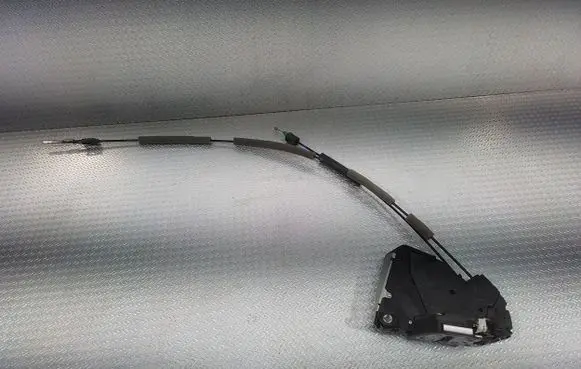 Lexus UX Front door lock 9082909