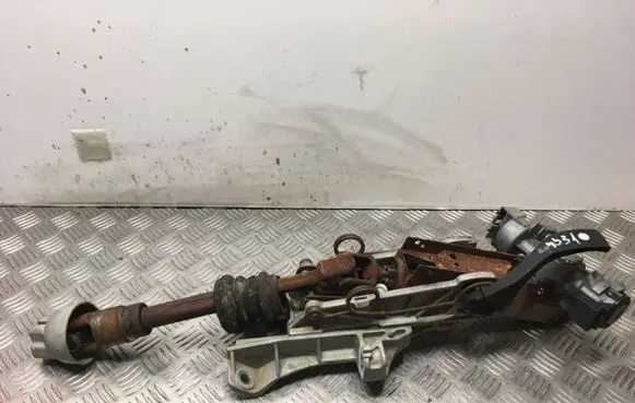 Ford Focus Steering wheel axle 665681001 PB42ZG687764A 14152922