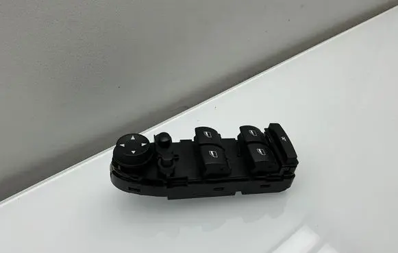BMW X5 E70 Electric window control switch 9218044 11W3A1103