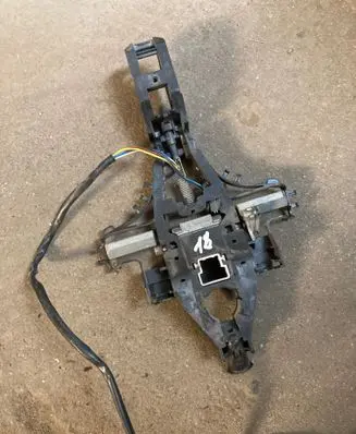 Volvo XC70 Front door exterior handle 30784205
