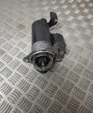 Opel Zafira A Starter motor 9175188