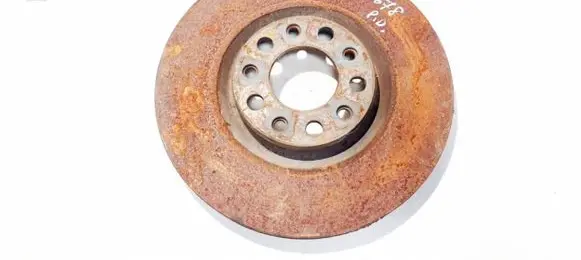 Chrysler 200 Front brake disc ventiliuojamas