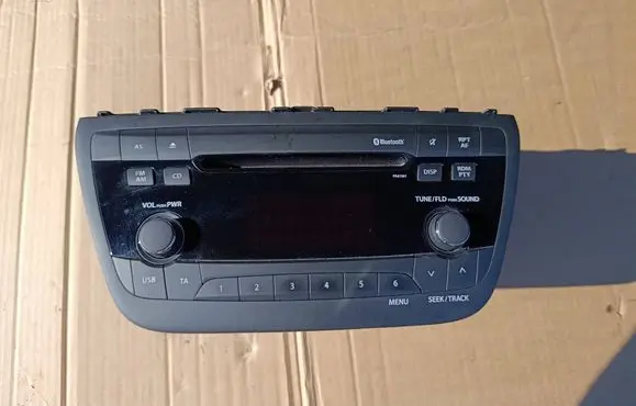 Suzuki SX4 S-Cross Radio/CD/DVD/GPS head unit 3910161M11 CQFZ33F1AE