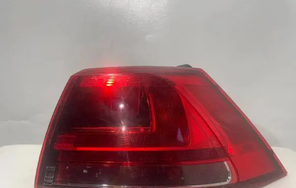 Volkswagen Golf VII Rear/tail lights 5GM945096B 00071087 2VA01197706