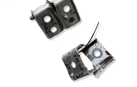 Peugeot 208 I Rear door hinge set 