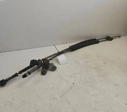 Volkswagen Touran I Gear shift cable linkage 1T0711266C