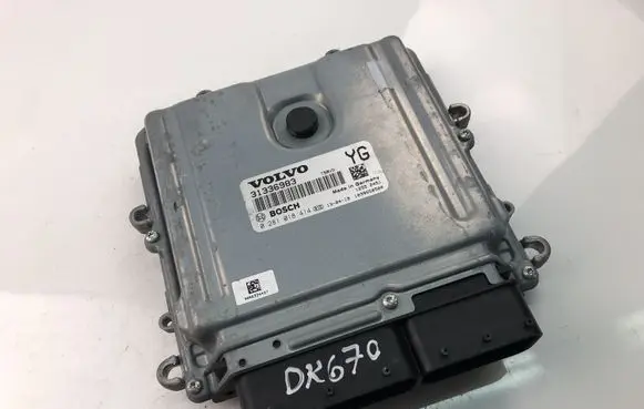 Volvo V60 Engine control unit/module 31336983