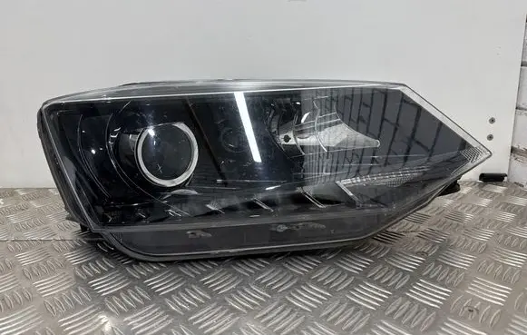 Skoda Fabia Mk3 (NJ) Headlight/headlamp 6V1941016B 1EL01182422