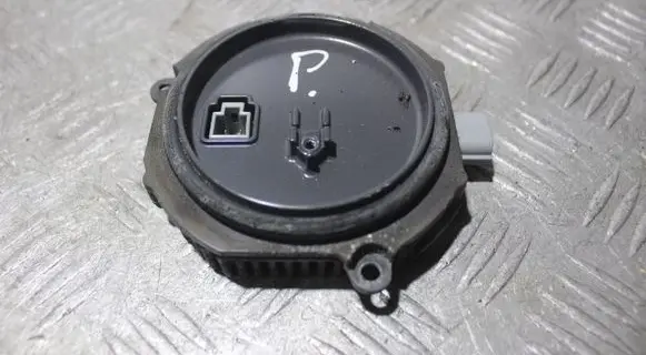 Nissan Murano Z50 Voltage converter/converter module NZMNS111LBNA