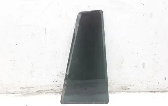 Chrysler Pacifica Rear vent window glass 