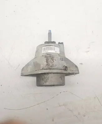 Chevrolet Camaro Engine mount bracket P23340395