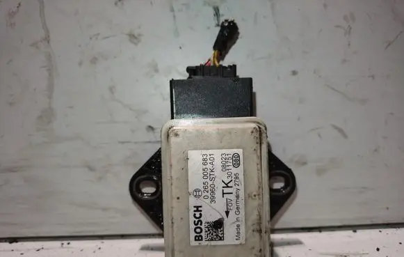 Honda CR-V ESP acceleration yaw rate sensor 0265005683
