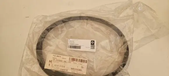 Mercedes-Benz CLA C117 X117 W117 Sunroof sealing rubber A453657070064