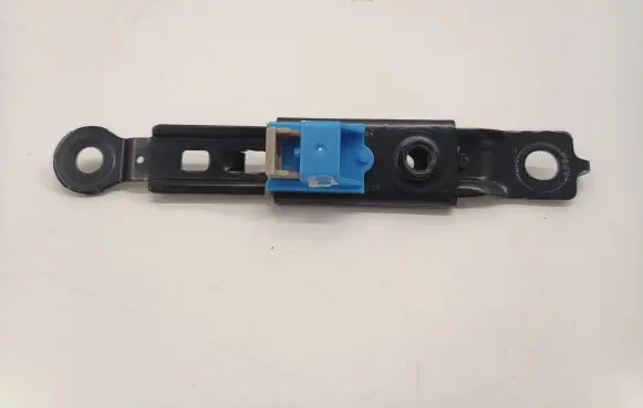 Hyundai Kona I Seat belt adjustment rail 