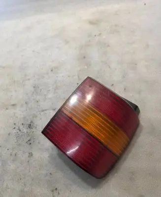 Volkswagen PASSAT B4 Rear/tail lights 3A9945257