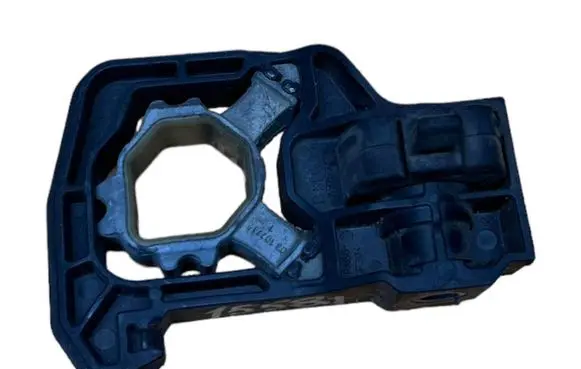 BMW 5 F10 F11 Radiator mount bracket 7575247