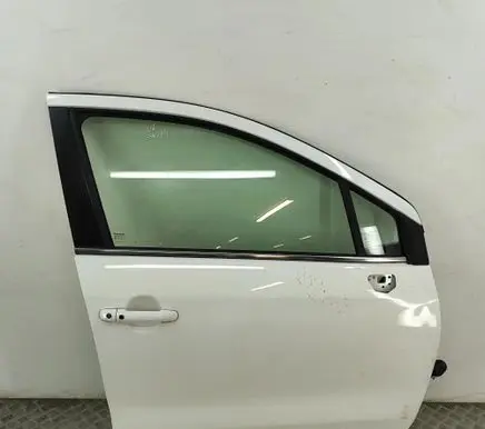 Suzuki SX4 S-Cross Front door 6800163T00