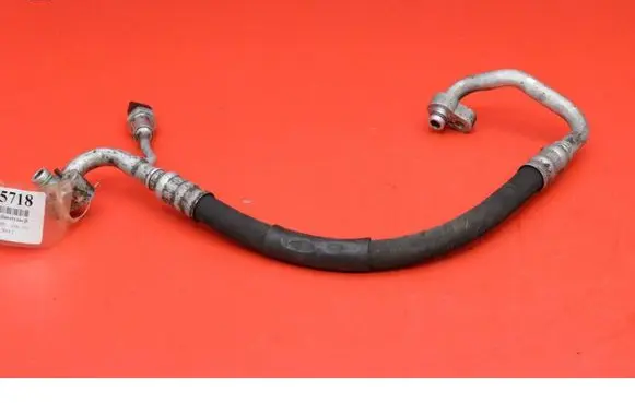 Skoda Superb B6 (3T) Air conditioning (A/C) pipe/hose