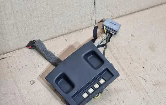 Volvo XC90 Front door sensor coupe 8674913